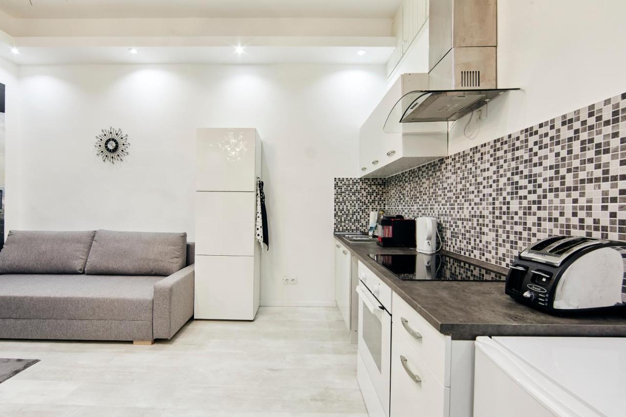 Garibaldi Apartment Budapest Eksteriør billede
