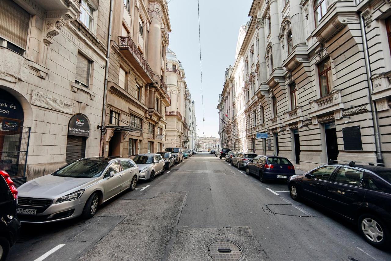 Garibaldi Apartment Budapest Eksteriør billede