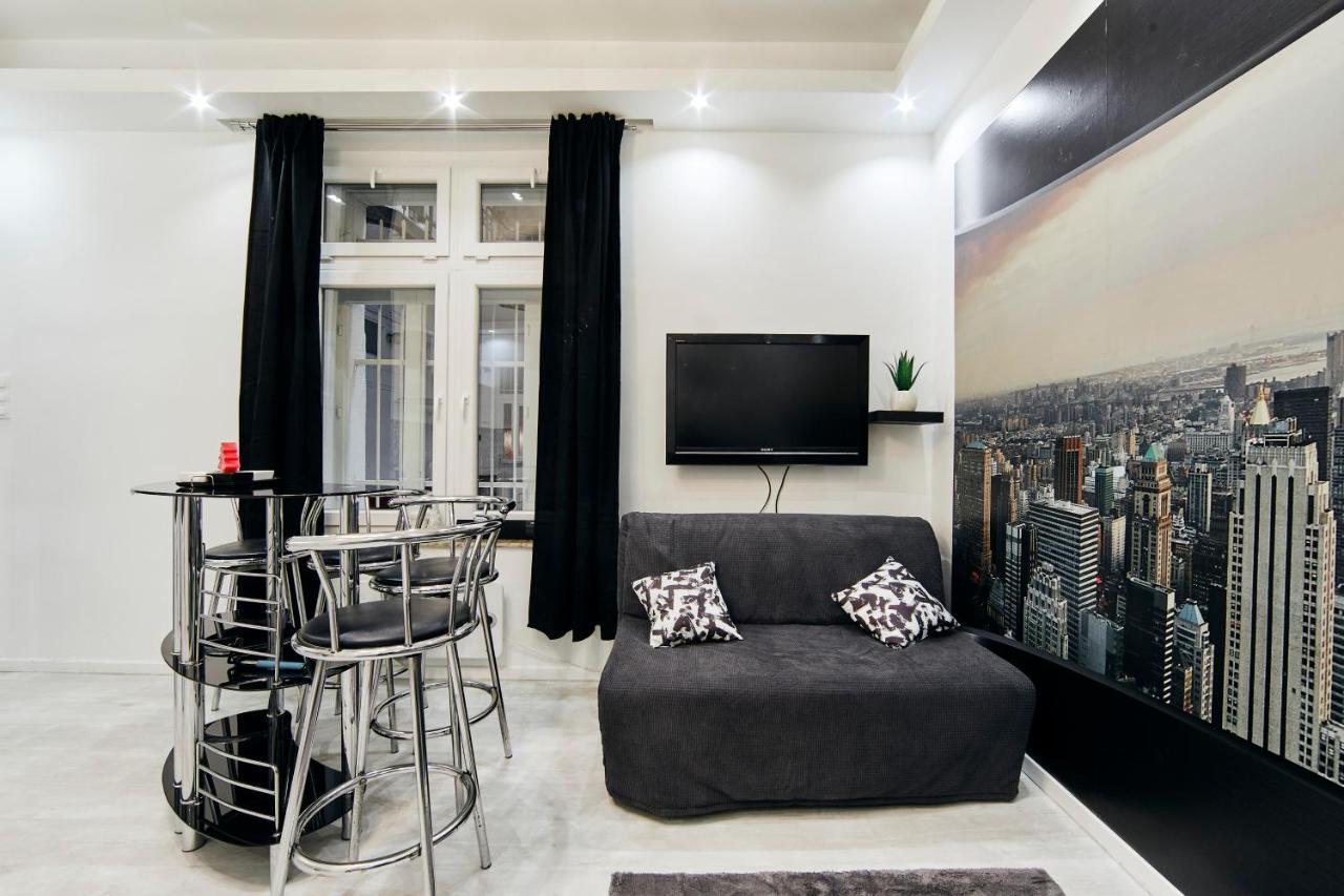 Garibaldi Apartment Budapest Eksteriør billede