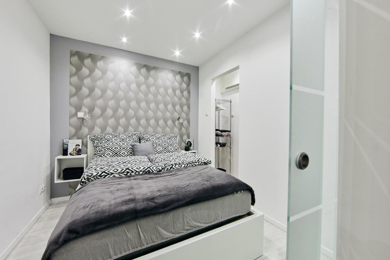 Garibaldi Apartment Budapest Eksteriør billede